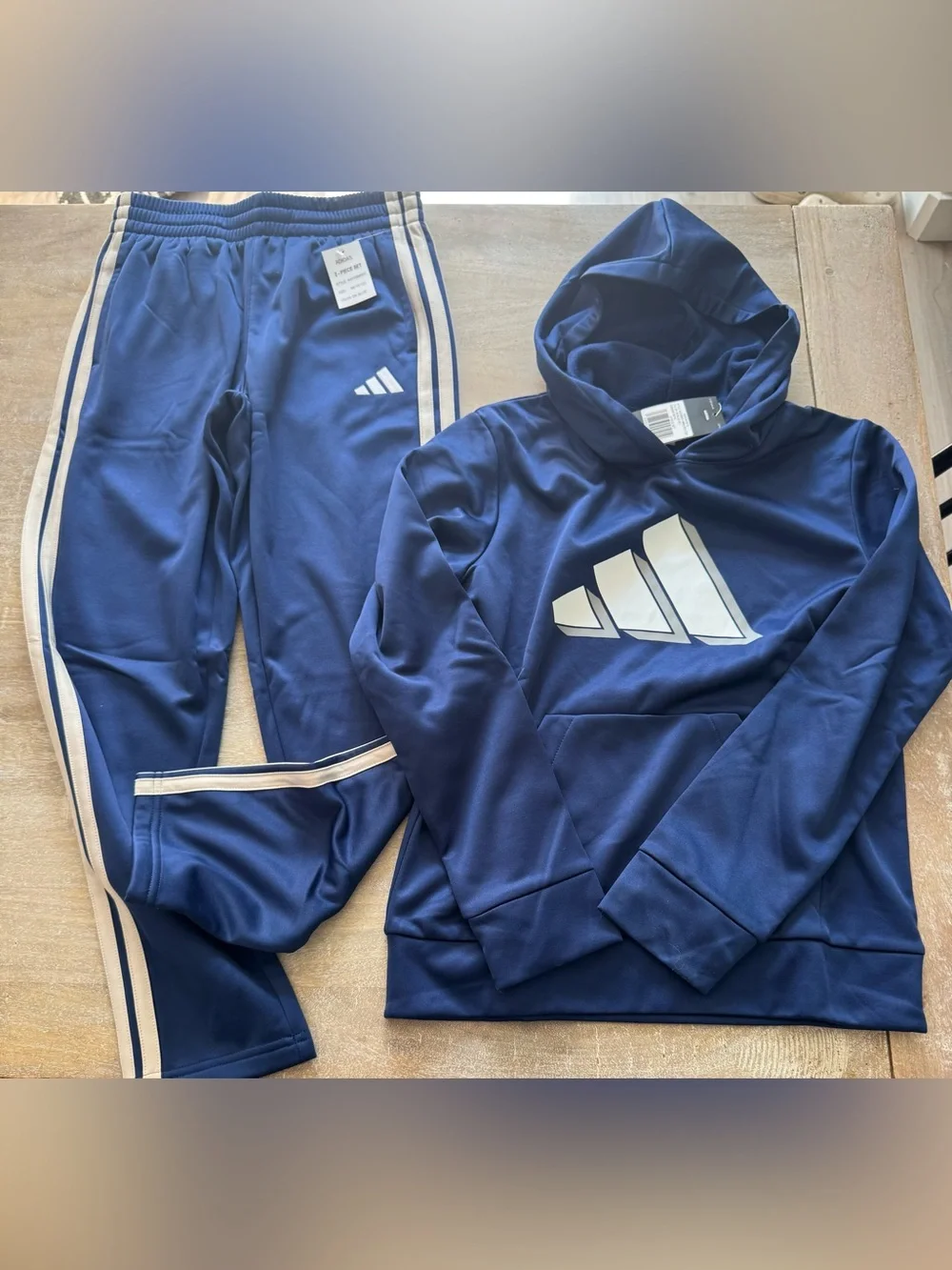 Adidas Boys 2 Piece Set Pants/Hoddie Medium Navy